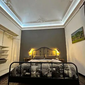 https://dimora-lucia-casa-vacanze-centro-storico-catania.taorminaitalyhotels.com