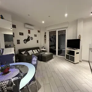 Casa Di Amos Con Parcheggio Privato Appartamento